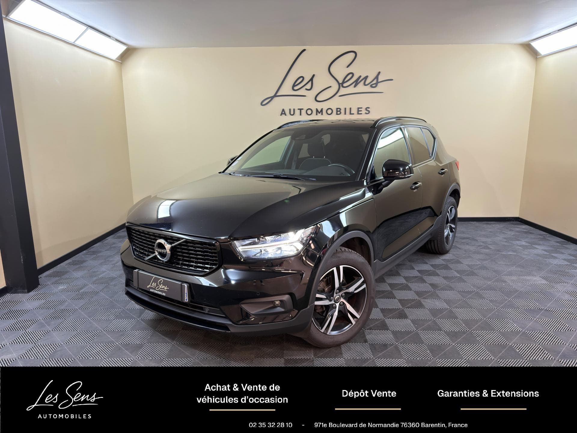 VOLVO XC40